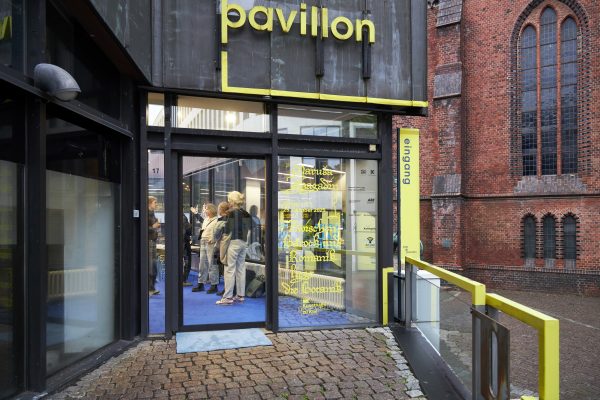 Maruša Sagadin. Zwischen Barock und Romanik liegt die Botanik Ausstellung in Kiel