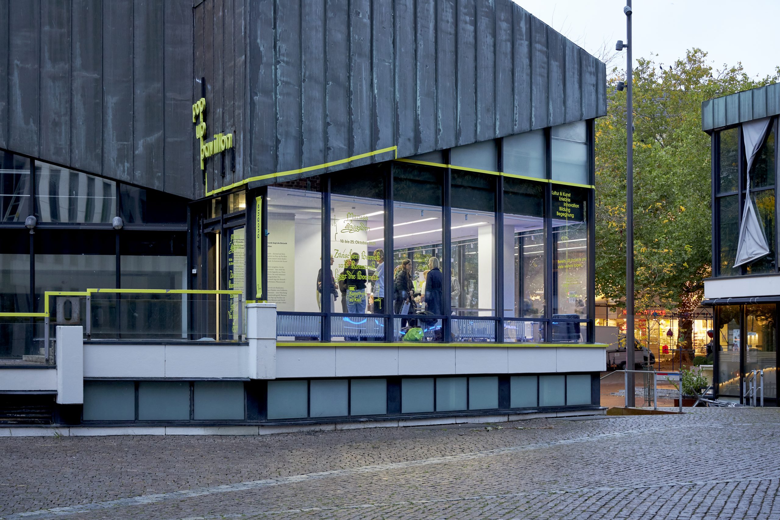 <br />
<b>Warning</b>:  Undefined variable $caption in <b>/homepages/15/d224896284/htdocs/wp-content/themes/HIT/single.php</b> on line <b>137</b><br />
