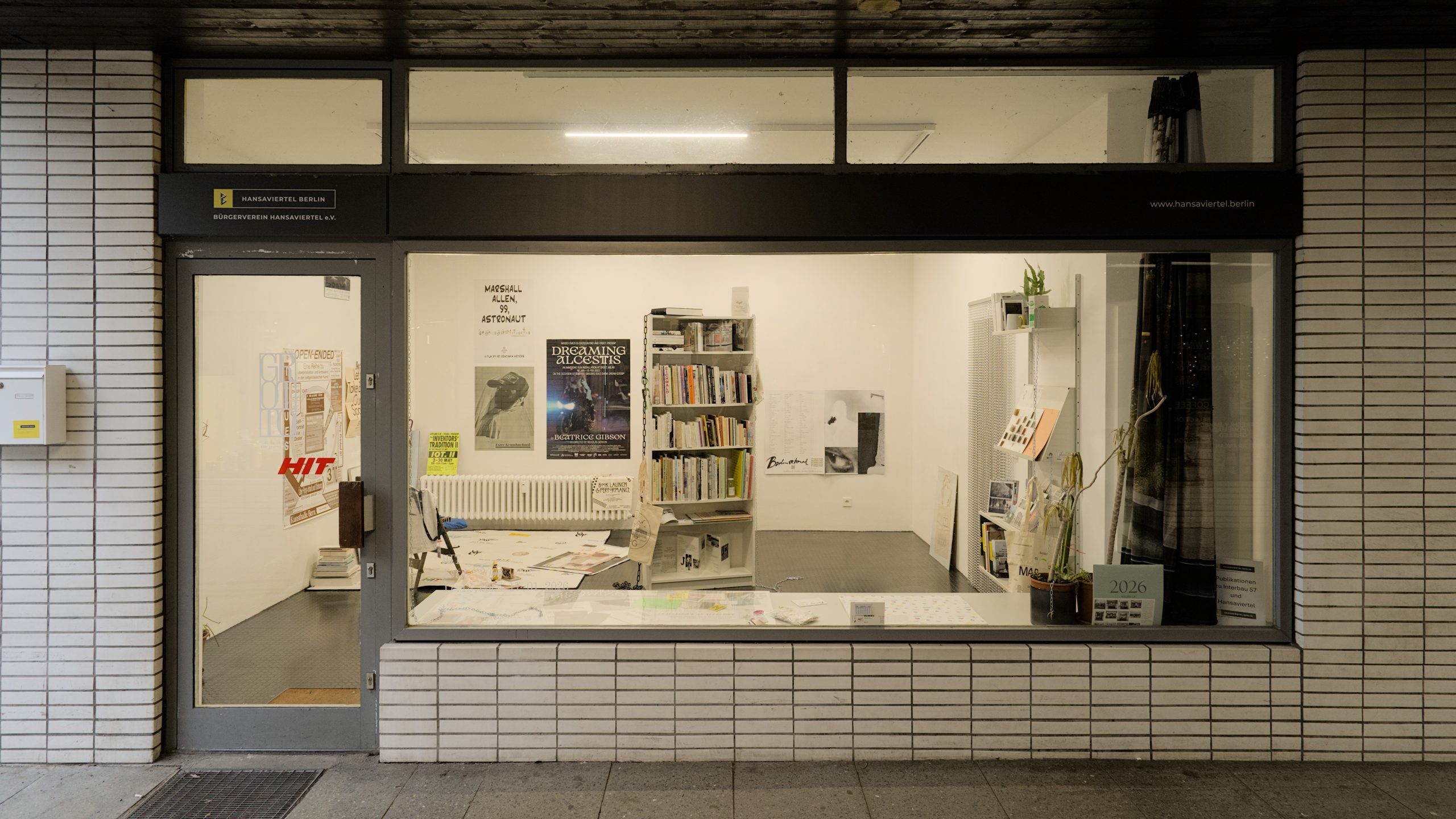 <br />
<b>Warning</b>:  Undefined variable $caption in <b>/homepages/15/d224896284/htdocs/wp-content/themes/HIT/single.php</b> on line <b>137</b><br />
